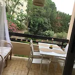 Renove Dans Tranquille ,au Calme,200m De La Avec Parking Prive 公寓