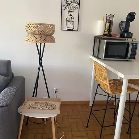 Cabine,4 Personnes ,renove,au Calme,200 M De La Plage,parking Prive *